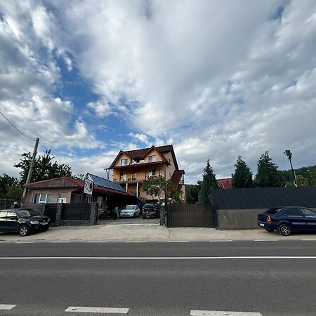 Pensiunea Patricia Oesti-Paminteni Kültér fotó